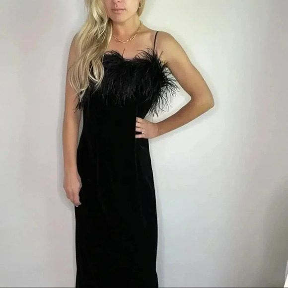 Alex Evenings Feather Velvet Maxi Dress Black Size 8 - Picture 1 of 6